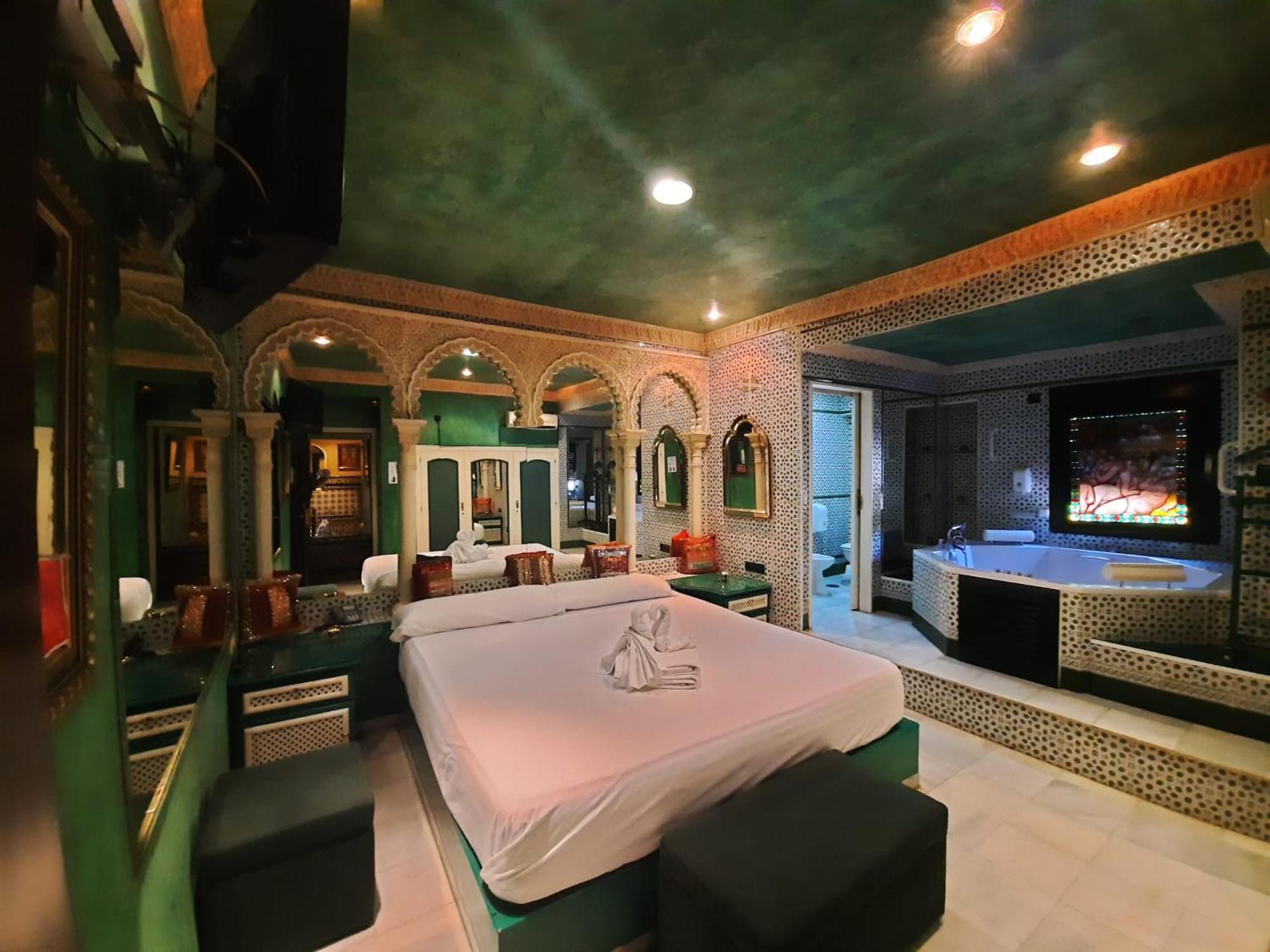 Hostal Avenida Andalucia - Solo Adultos 세비야 외부 사진