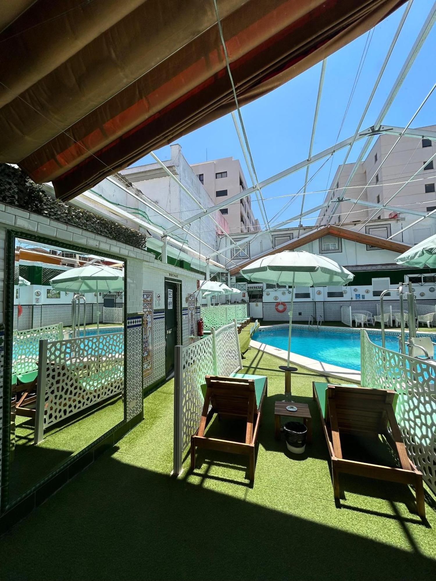 Hostal Avenida Andalucia - Solo Adultos 세비야 외부 사진