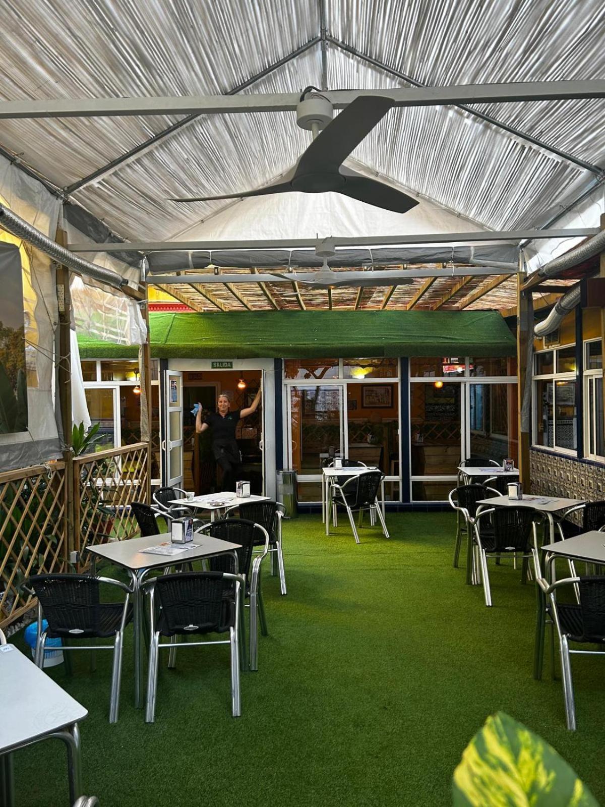Hostal Avenida Andalucia - Solo Adultos 세비야 외부 사진